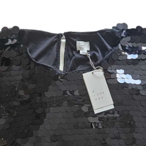 NWT a new day  Palilette Sequins Cropped Top - Picture 8 of 12